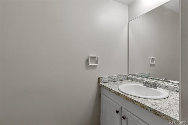 Builiding view twelve for 25633 Branchaster, Farmington, MI. 48336