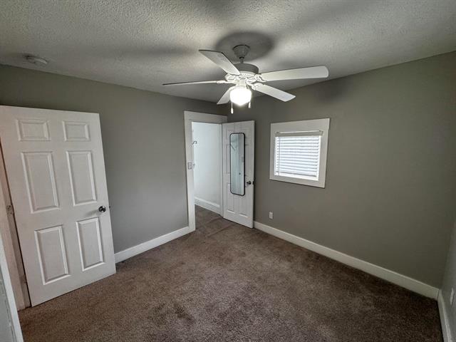 Builiding view eighteen for 406 Garfield, Jackson, MI. 49203