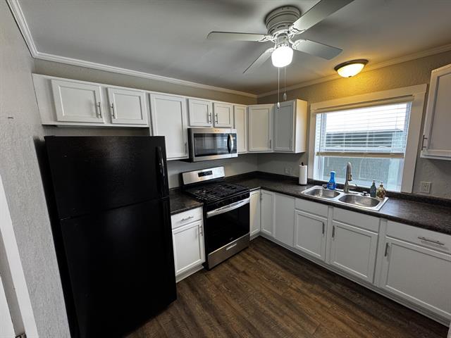 Builiding view nine for 406 Garfield, Jackson, MI. 49203