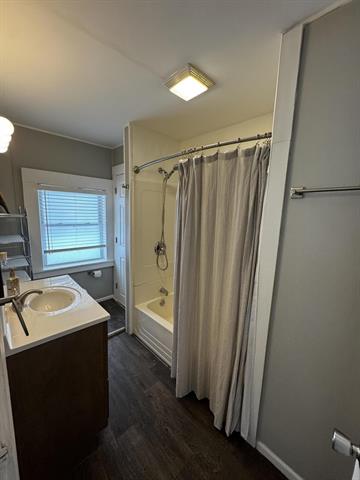 Builiding view thirteen for 406 Garfield, Jackson, MI. 49203