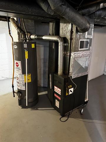 Builiding view twenty three for 406 Garfield, Jackson, MI. 49203