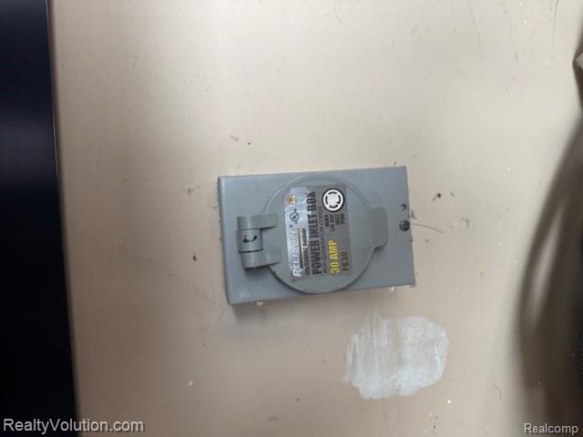 Builiding view fourteen for 7781 Wilshire Dr, Almont, MI. 48003