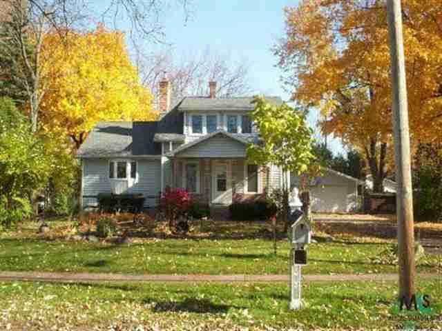 front view for 736 N Main, Almont, Mi. 48003