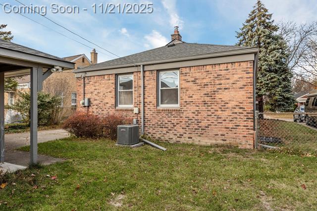 Builiding view twenty four for 1804 Harwood, Royal Oak, MI. 48067