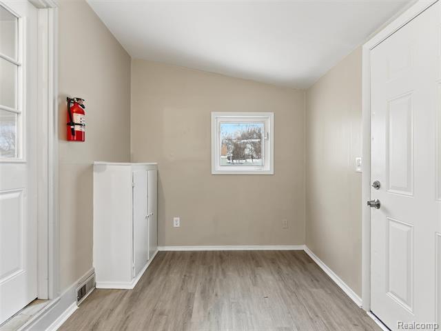 Builiding view eleven for 108 E Kalama, Madison Heights, MI. 48071