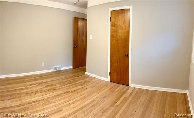 Builiding view eleven for 925 Fourteen, Clawson, MI. 48017