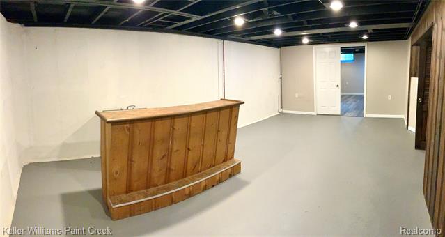 Builiding view fifteen for 925 Fourteen, Clawson, MI. 48017