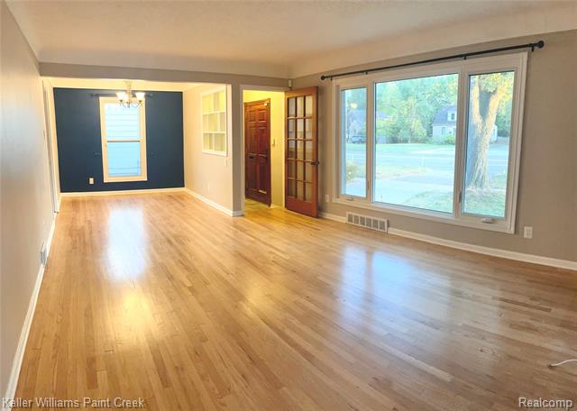 Builiding view five for 925 Fourteen, Clawson, MI. 48017