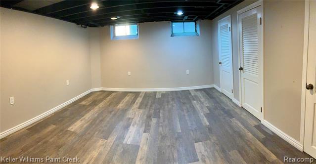 Builiding view seventeen for 925 Fourteen, Clawson, MI. 48017