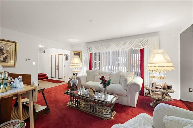 Builiding view seventeen for 18971 Eldorado, Southfield, MI. 48076