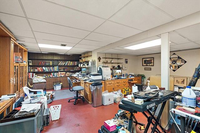 Builiding view sixty one for 18971 Eldorado, Southfield, MI. 48076