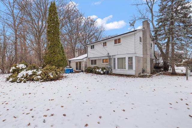 Builiding view ten for 18971 Eldorado, Southfield, MI. 48076