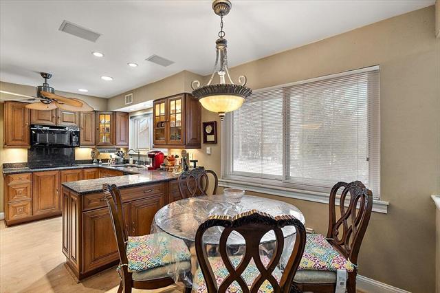 Builiding view thirty for 18971 Eldorado, Southfield, MI. 48076