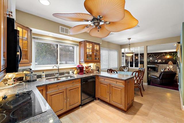 Builiding view twenty three for 18971 Eldorado, Southfield, MI. 48076