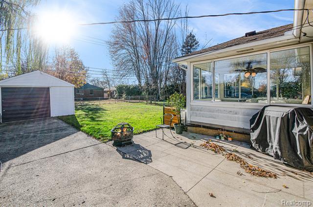 Builiding view twenty five for 21820 Oconnor St, Saint Clair Shores, MI. 48080