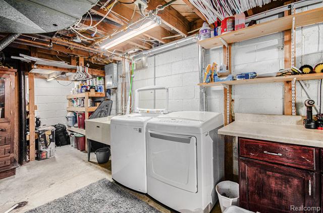 Builiding view twenty four for 21820 Oconnor St, Saint Clair Shores, MI. 48080