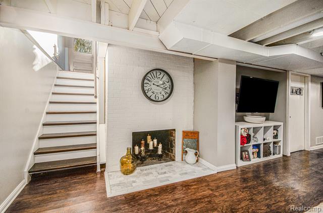 Builiding view twenty one for 21820 Oconnor St, Saint Clair Shores, MI. 48080