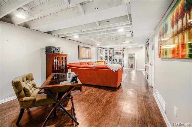 Builiding view twenty for 21820 Oconnor St, Saint Clair Shores, MI. 48080