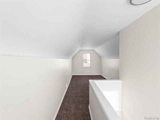 Builiding view fifteen for 6736 Penrod St, Detroit, MI. 48228