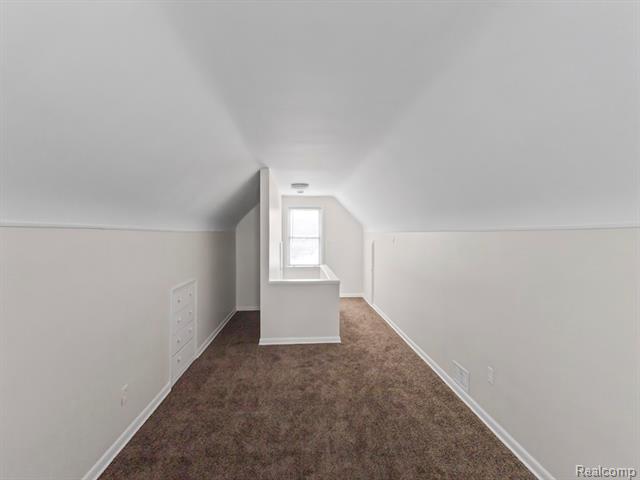 Builiding view sixteen for 6736 Penrod St, Detroit, MI. 48228