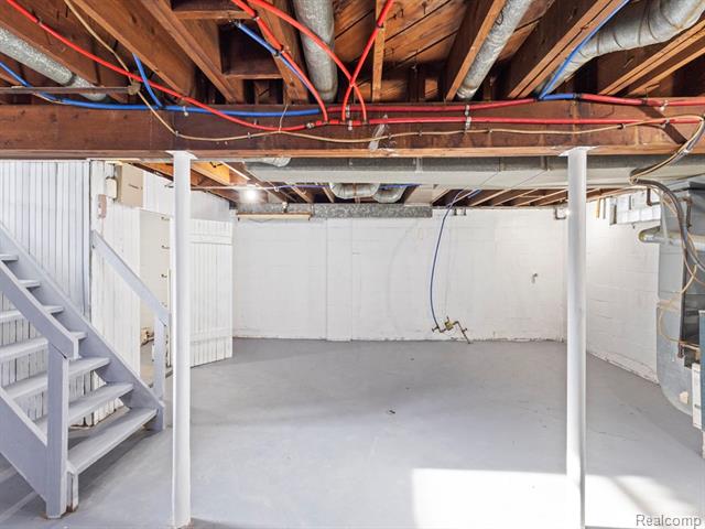 Builiding view twenty for 6736 Penrod St, Detroit, MI. 48228