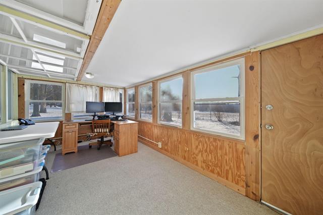 Builiding view ninety three for 208 Glasgow, Jackson, MI. 49201
