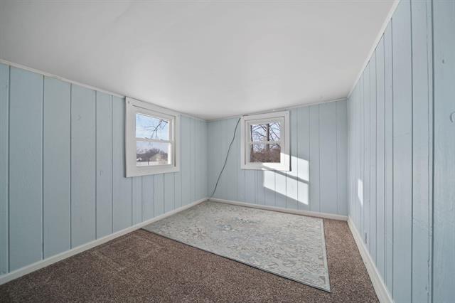 Builiding view ninety for 208 Glasgow, Jackson, MI. 49201