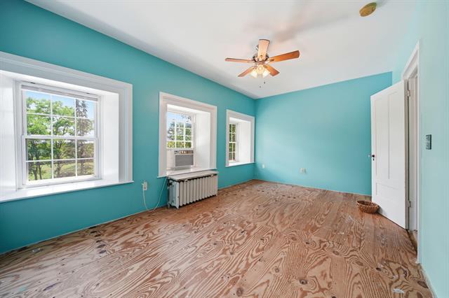 Builiding view thirty five for 208 Glasgow, Jackson, MI. 49201