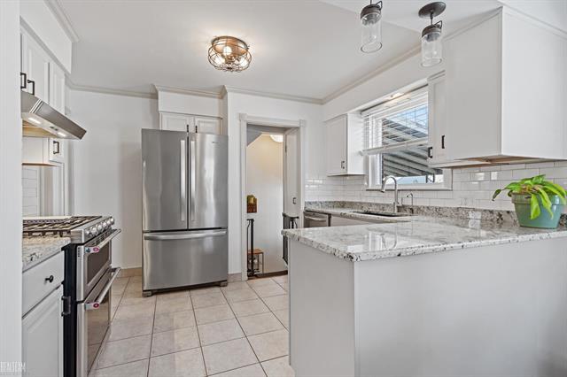 Builiding view eleven for 2014 Harwood, Royal Oak, MI. 48067