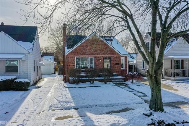 Builiding view one for 2014 Harwood, Royal Oak, MI. 48067