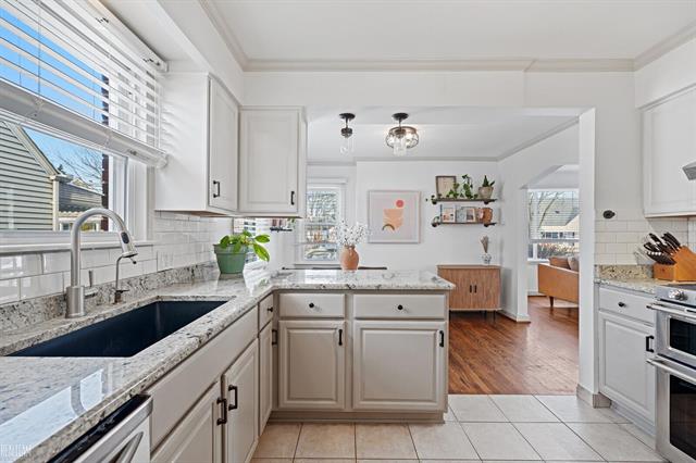 Builiding view thirteen for 2014 Harwood, Royal Oak, MI. 48067