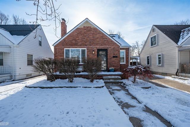 Builiding view thirty two for 2014 Harwood, Royal Oak, MI. 48067