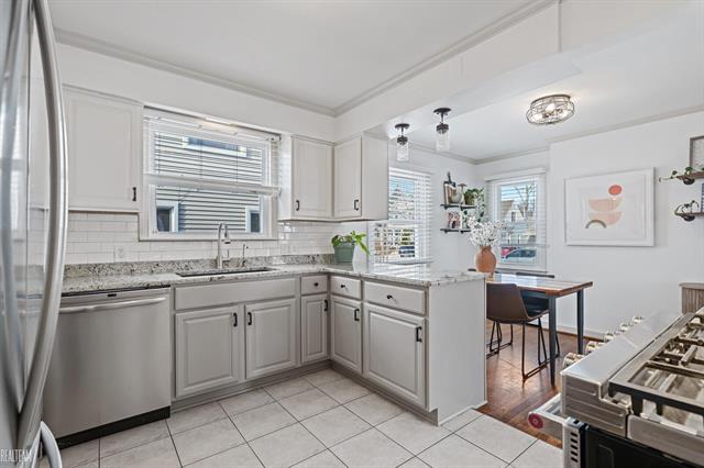 Builiding view twelve for 2014 Harwood, Royal Oak, MI. 48067