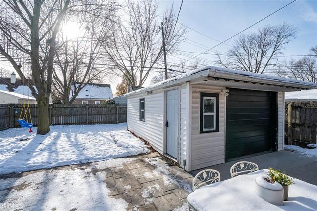 Builiding view twenty eight for 2014 Harwood, Royal Oak, MI. 48067