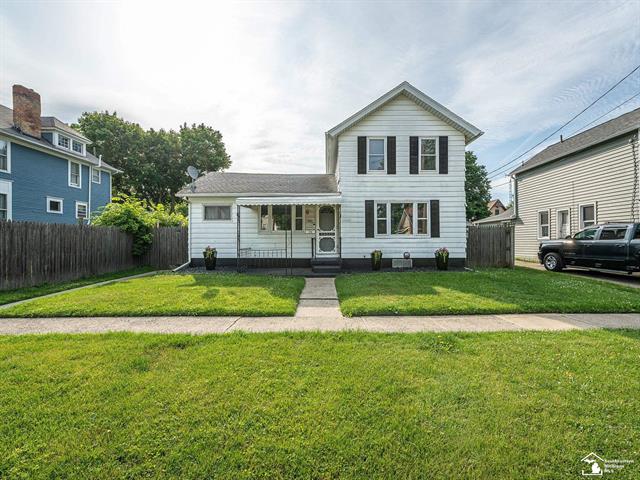 front view for 518 Comstock, Adrian, Mi. 49221