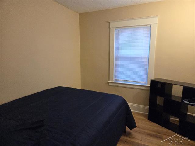 Builiding view eight for 1917 Court St, Saginaw, MI. 48602