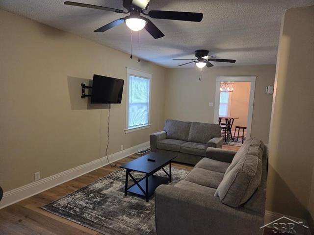 Builiding view three for 1917 Court St, Saginaw, MI. 48602