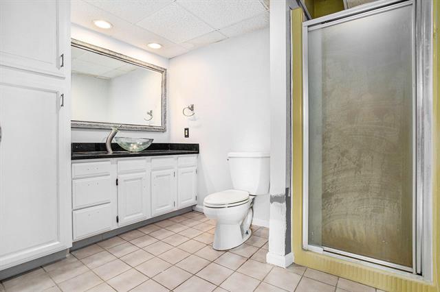 Builiding view eighteen for 6958 Paddock Ln, Jackson, MI. 49201