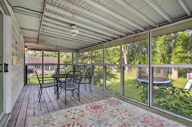 Builiding view fifteen for 6958 Paddock Ln, Jackson, MI. 49201