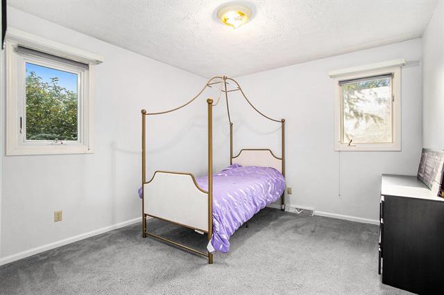 Builiding view ten for 6958 Paddock Ln, Jackson, MI. 49201