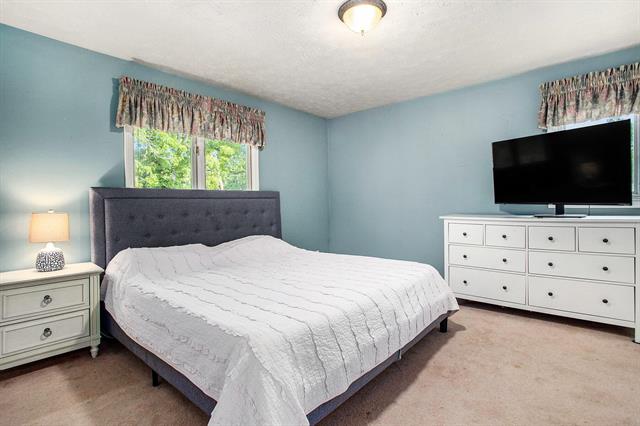 Builiding view thirteen for 6958 Paddock Ln, Jackson, MI. 49201