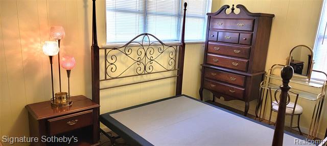 Builiding view seven for 1166 E Kalama, Madison Heights, MI. 48071