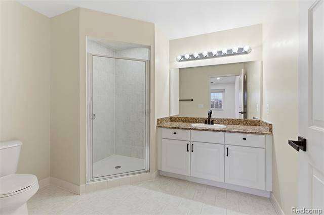 Builiding view eighteen for 5259 Twin Oaks Dr., Sterling Heights, MI. 48314