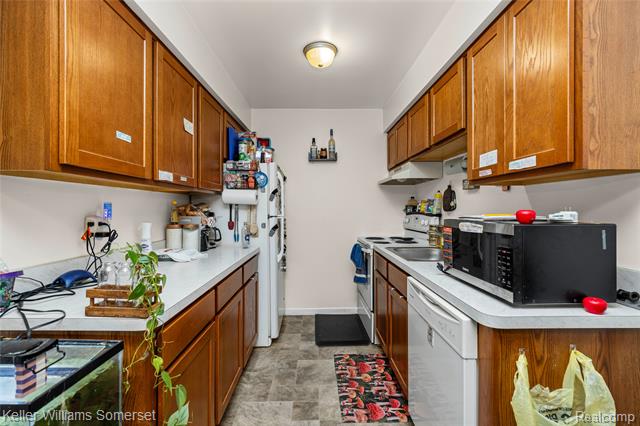 Builiding view eleven for 18574 Masonic, Fraser, MI. 48026