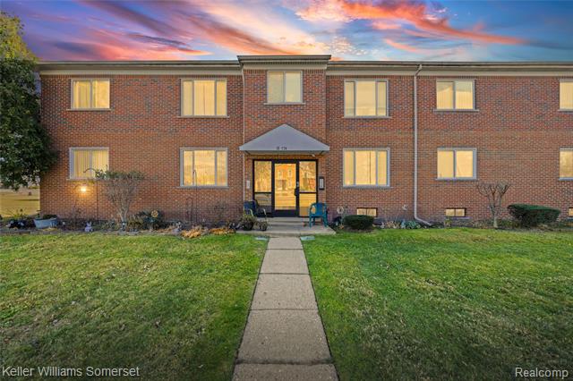 front view for 18574 Masonic, Fraser, Mi. 48026