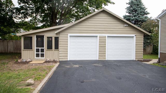 Builiding view four for 176 Scott St, Adrian, MI. 49221