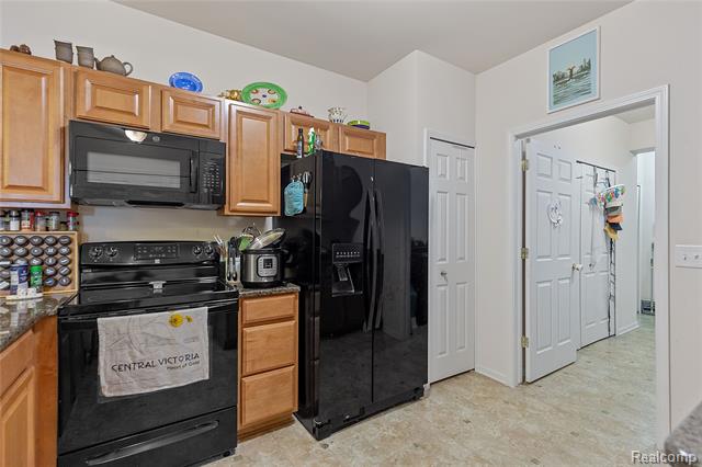 Builiding view eight for 26985 Carrington Pl, Harrison Township, MI. 48045