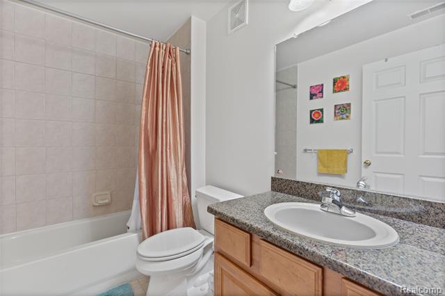 Builiding view eleven for 26985 Carrington Pl, Harrison Township, MI. 48045