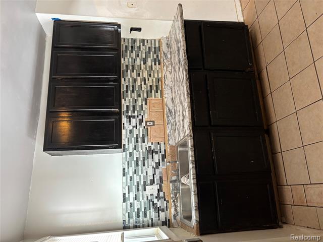 Builiding view four for 1205 Stocker Ave, Flint, MI. 48503