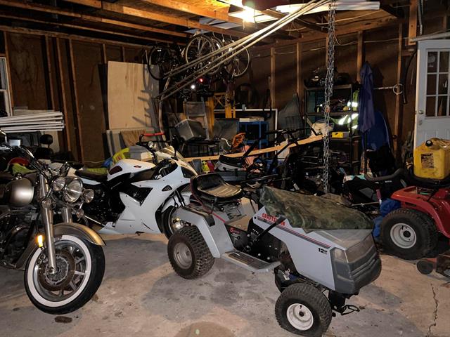 Builiding view seventeen for 3240 Weigl Rd, Saginaw, MI. 48609